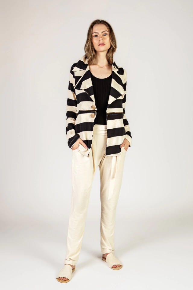 TRENCH COAT STRIPES, a product by Guria Inspira