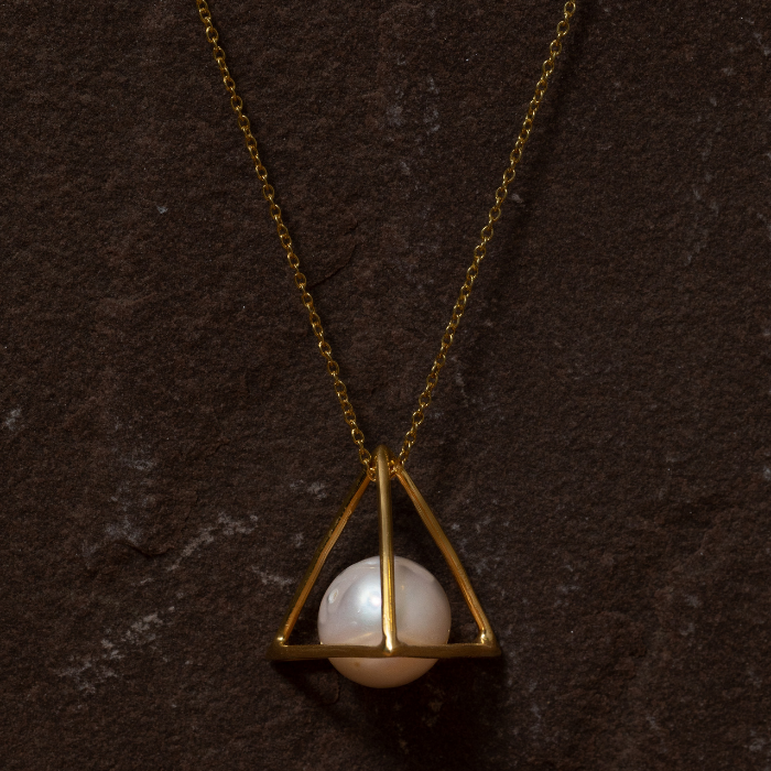 Thumbnail preview #4 for Pyramid pendant