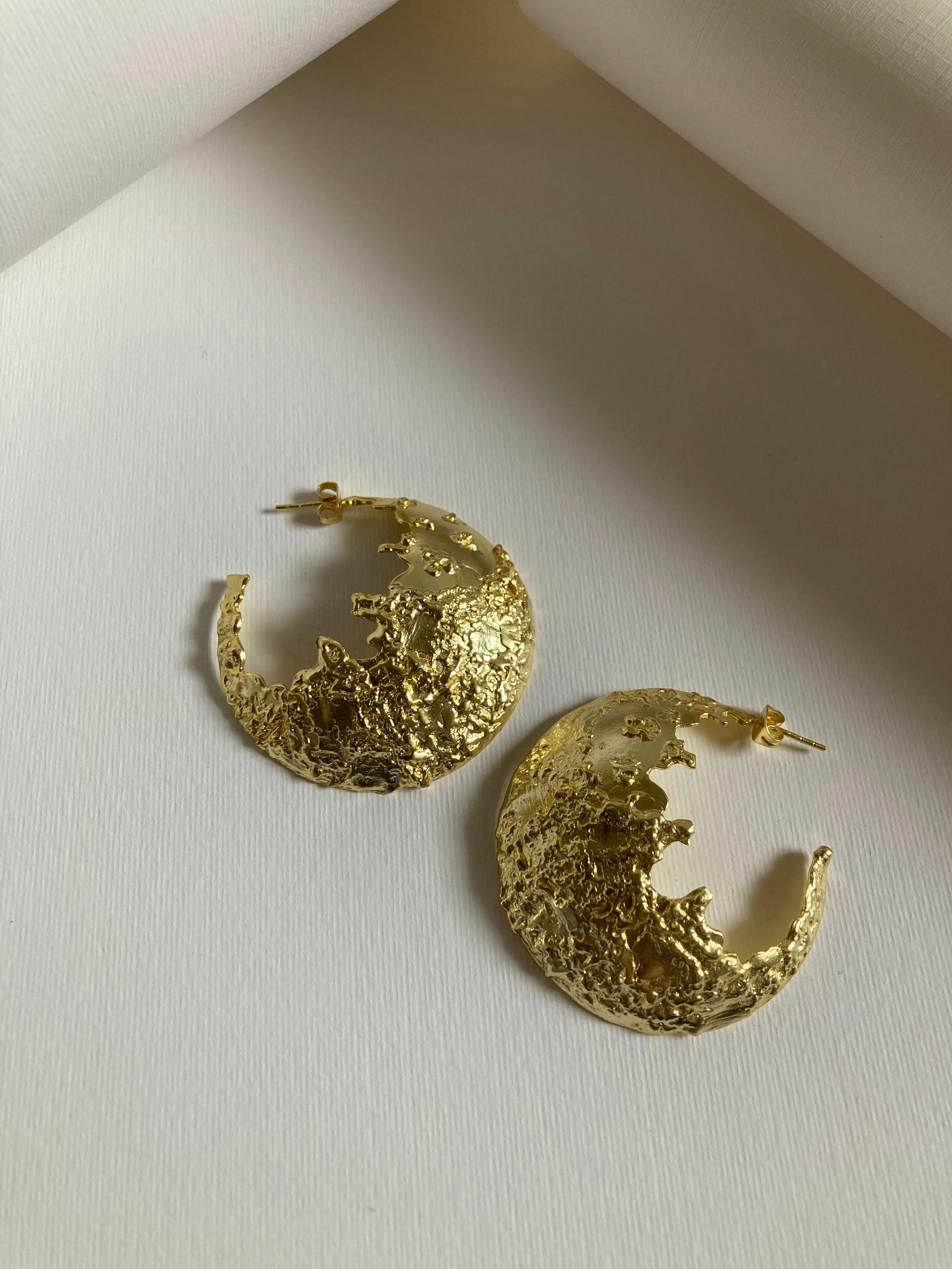 MOON DUST EARRING, a product by Antarez