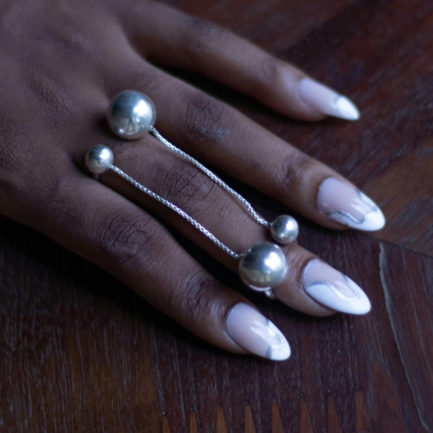 Deco Silver Chain Ring Maxi, a product by Baka