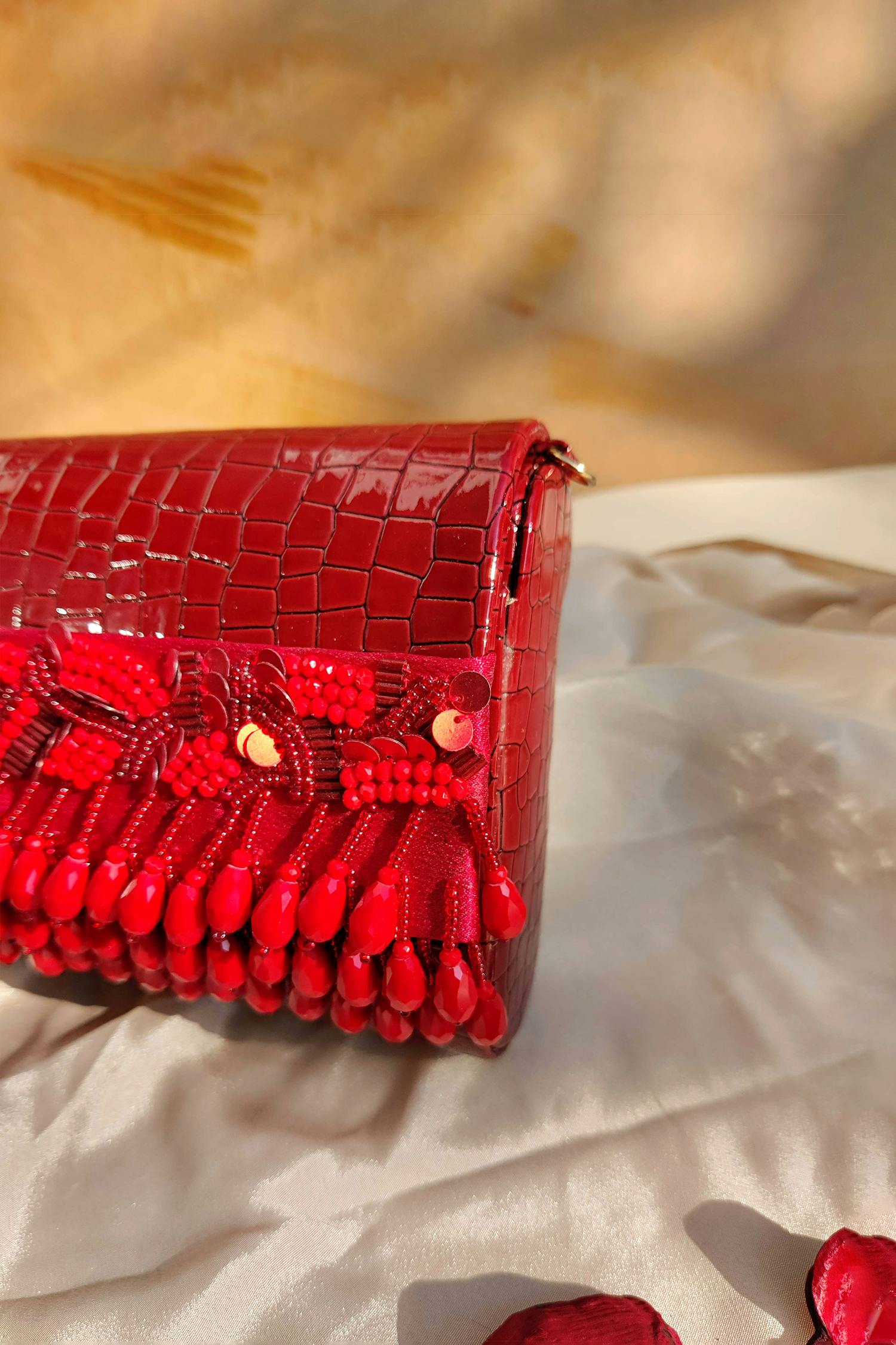 Thumbnail preview #1 for NOORIE Red Clutch