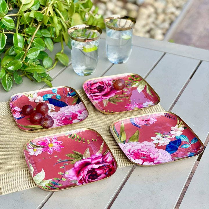 Square Quarter Plates - Set Of 4 - Windsor Blooms, a product by Faaya Gifting