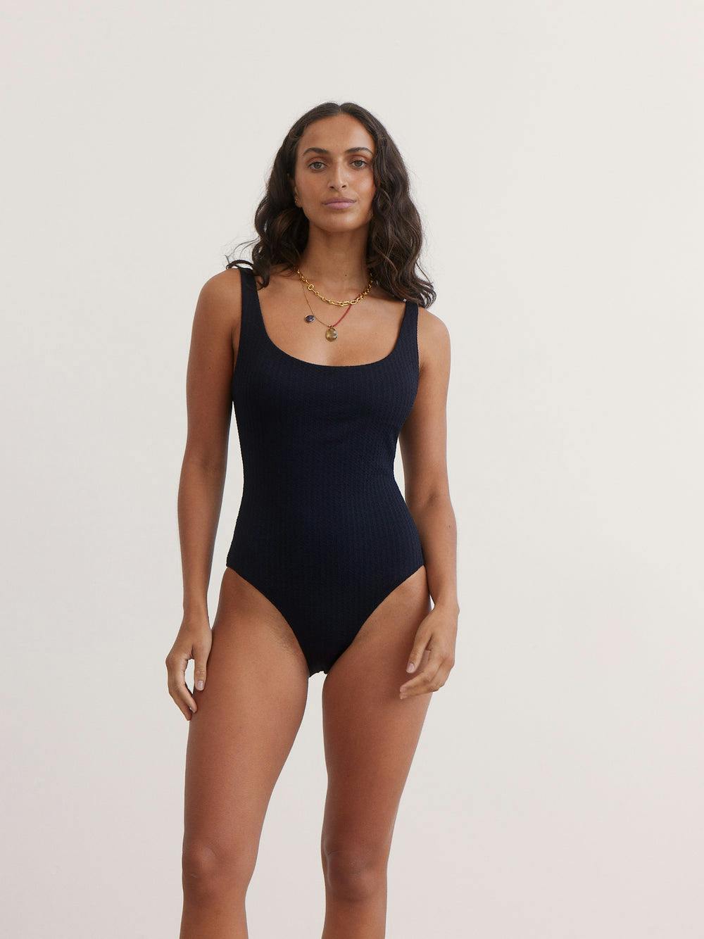 ra theo scoop one piece, a product by Boteh