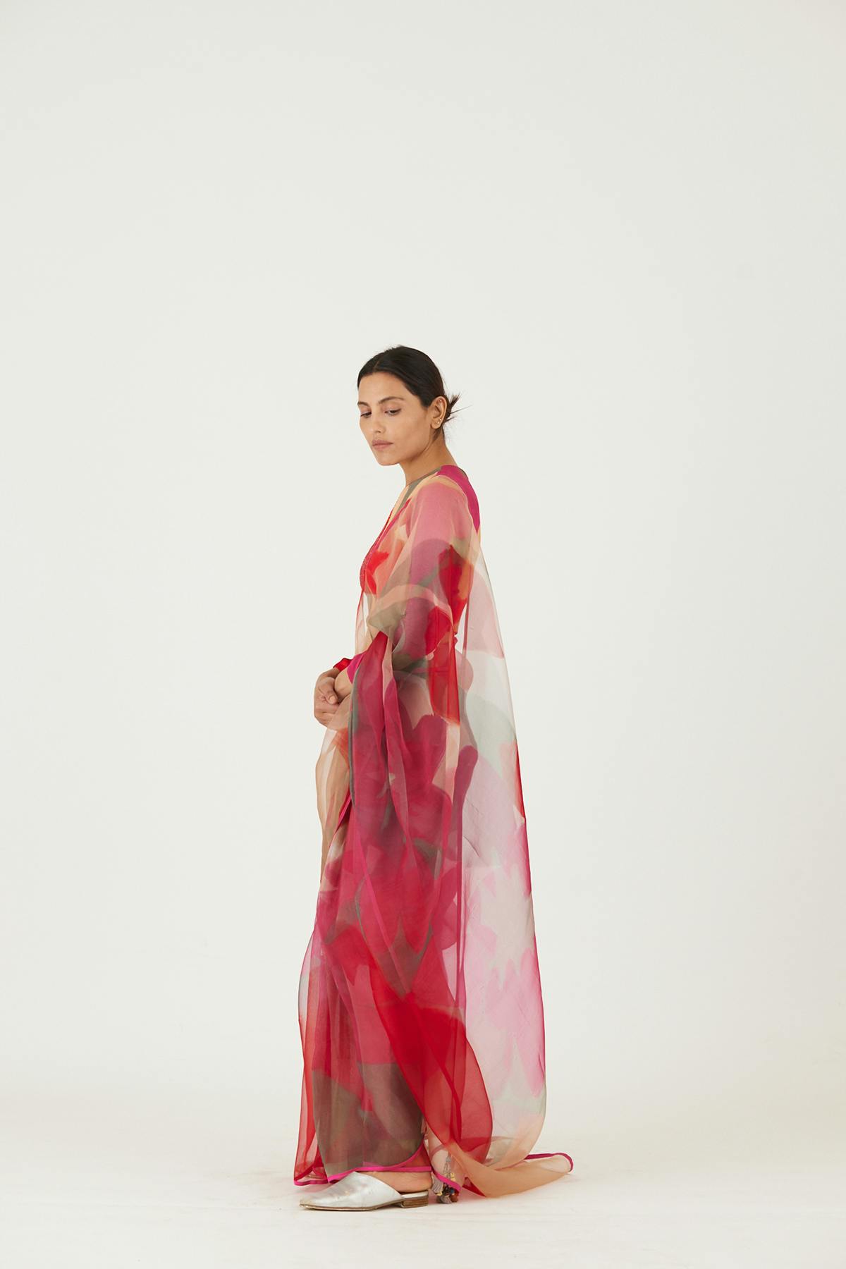 Additional image of LEI LANI RED SAREE, a product by Yam India