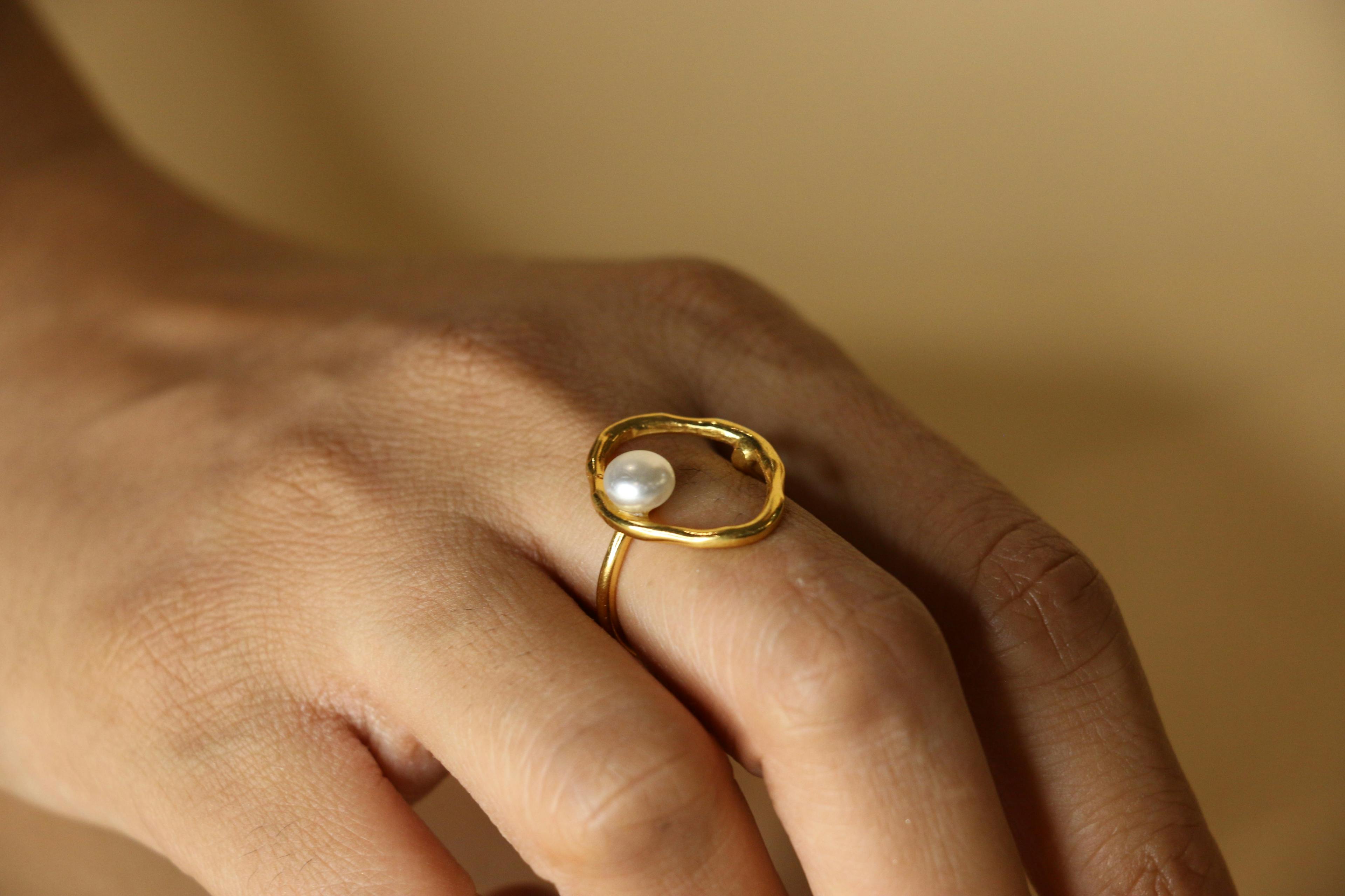 Thumbnail preview #6 for Pearl round ring