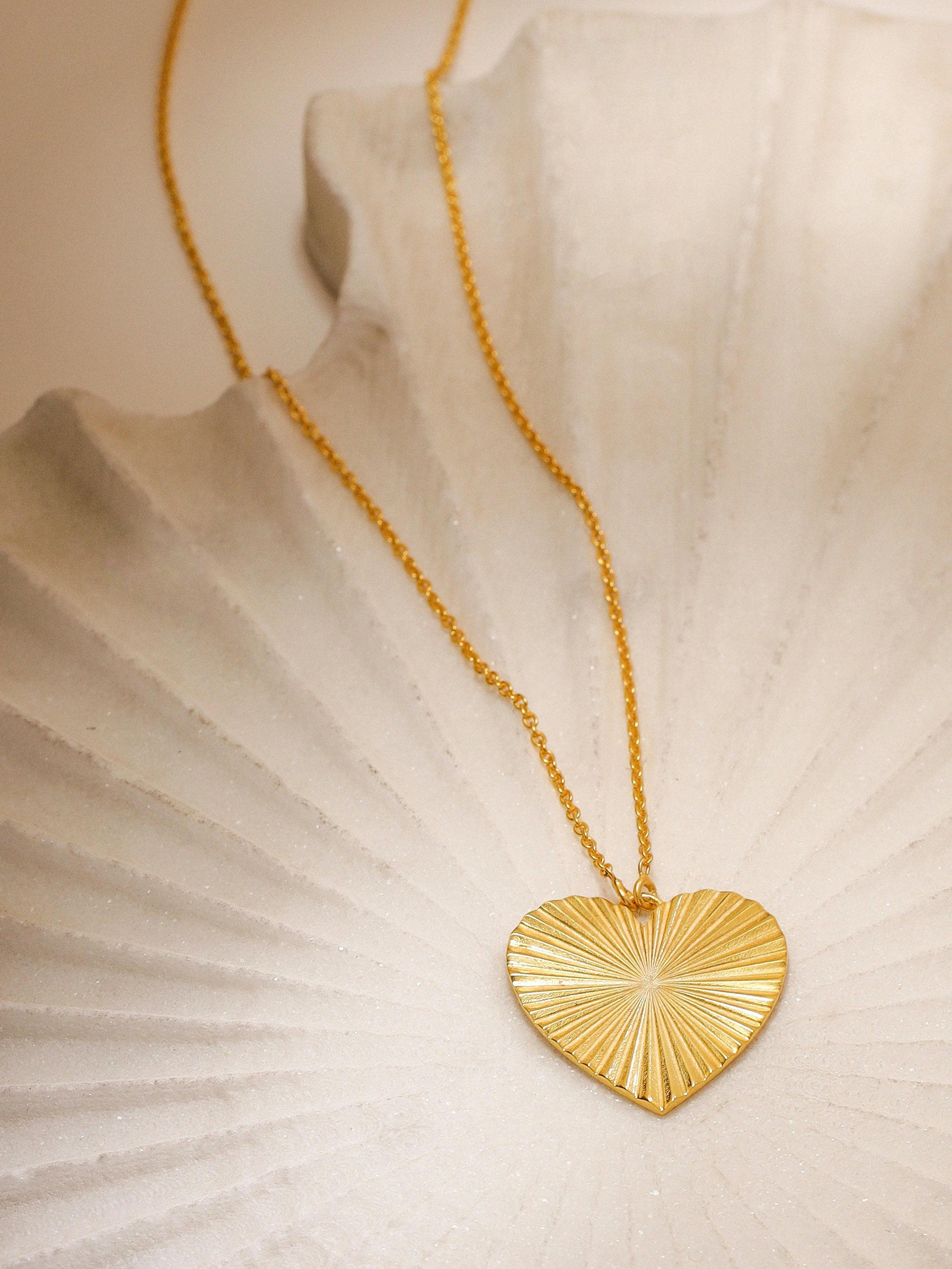 Thumbnail preview #3 for Heart Necklace