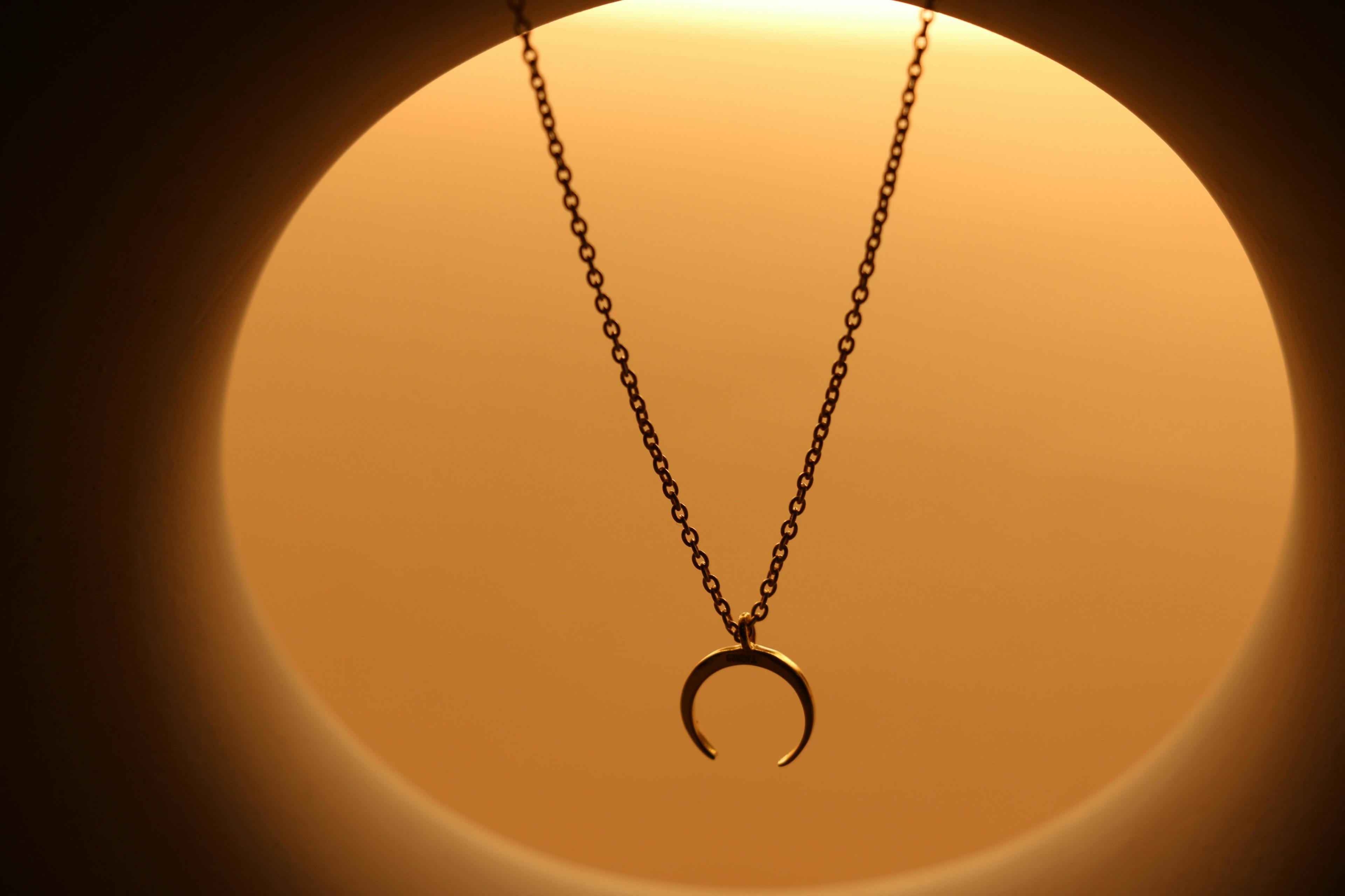 Thumbnail preview #3 for Moon shaped necklace