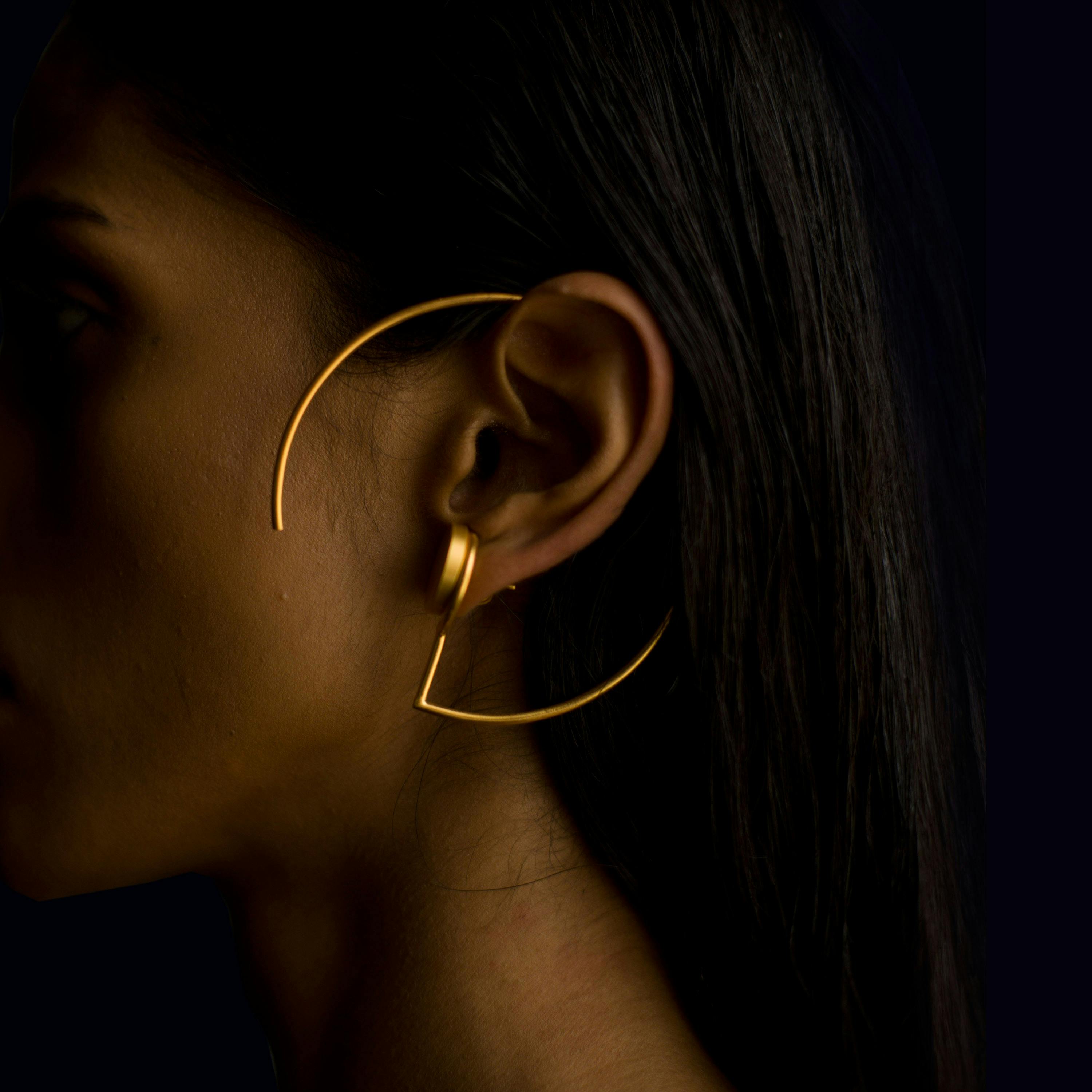 Kepler's Law Earring, a product by NO NA MÉ