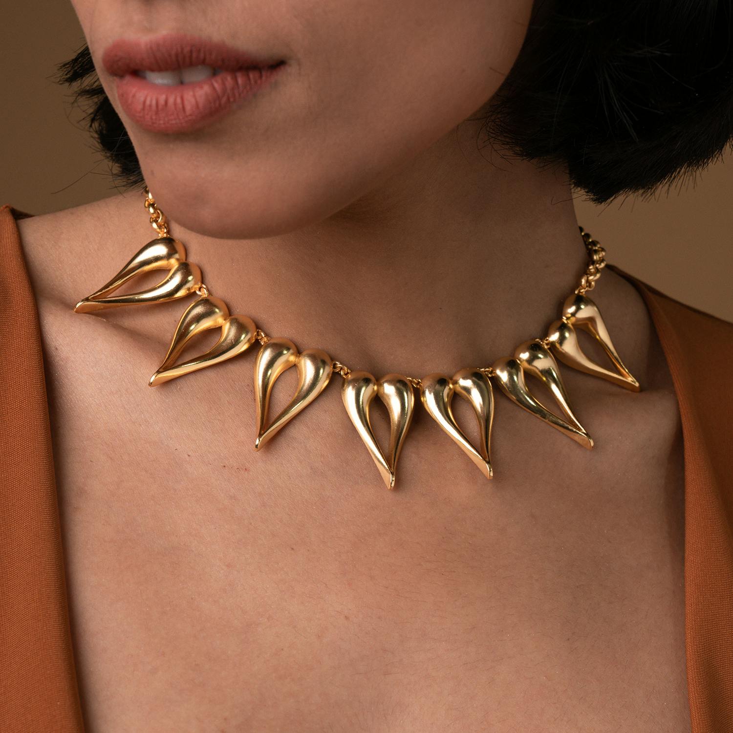 Thumbnail preview #3 for VENUS NECKLACE GOLD TONE 