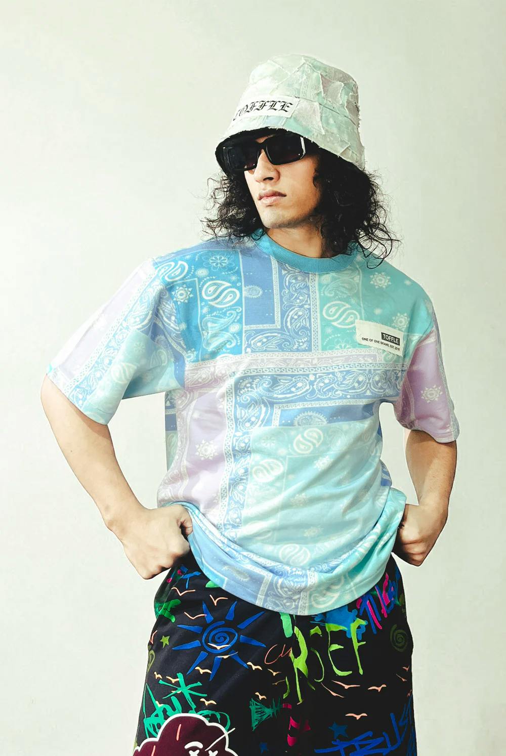 Paisley Blue T-shirt, a product by TOFFLE