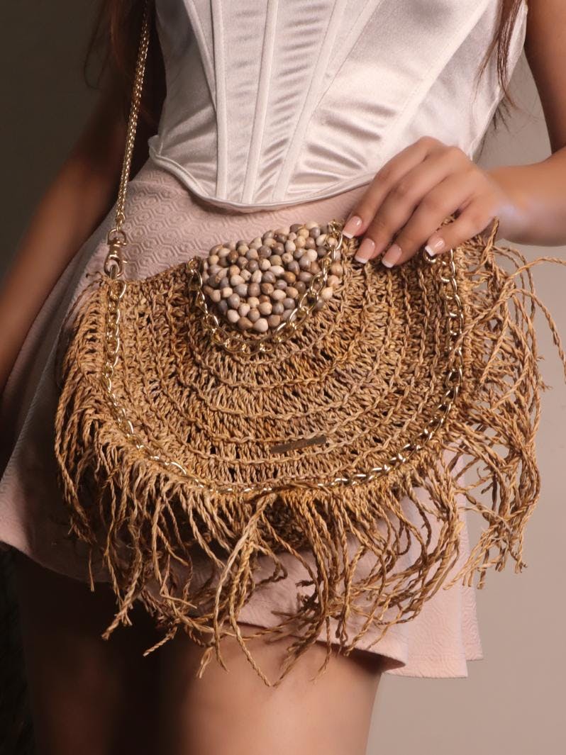 Thumbnail preview #2 for Sunkissed Sling: Woven Banana Bag