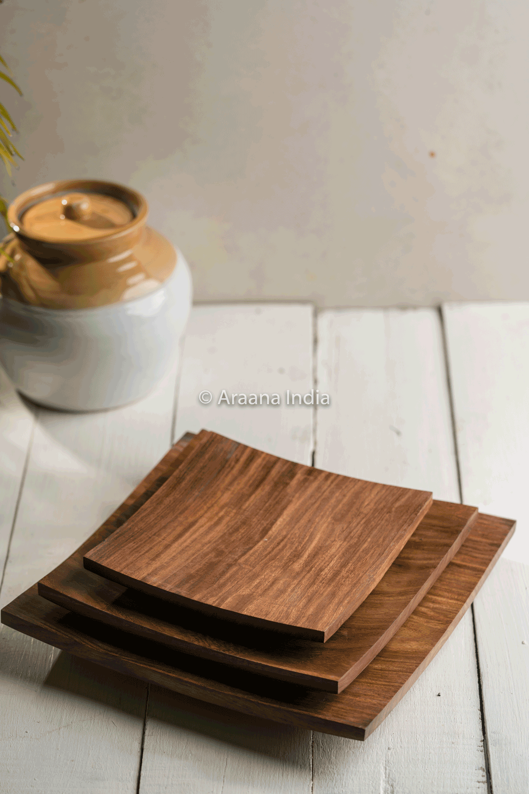 Mandhas - Set of 3 wooden platters, a product by Araana Homes