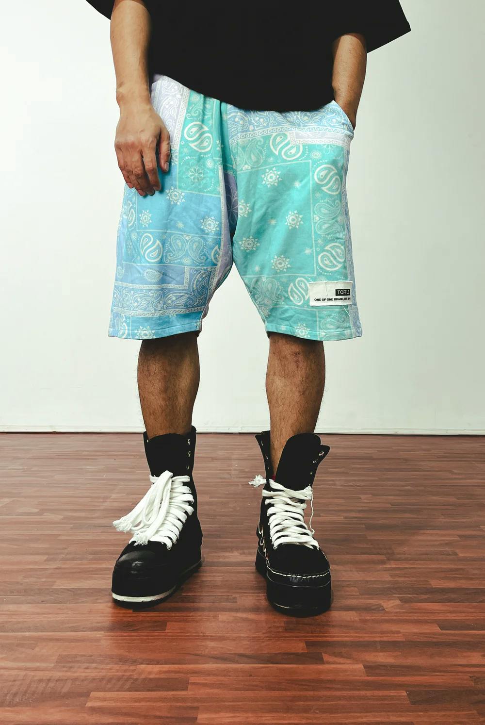 Paisley Blue Shorts, a product by TOFFLE