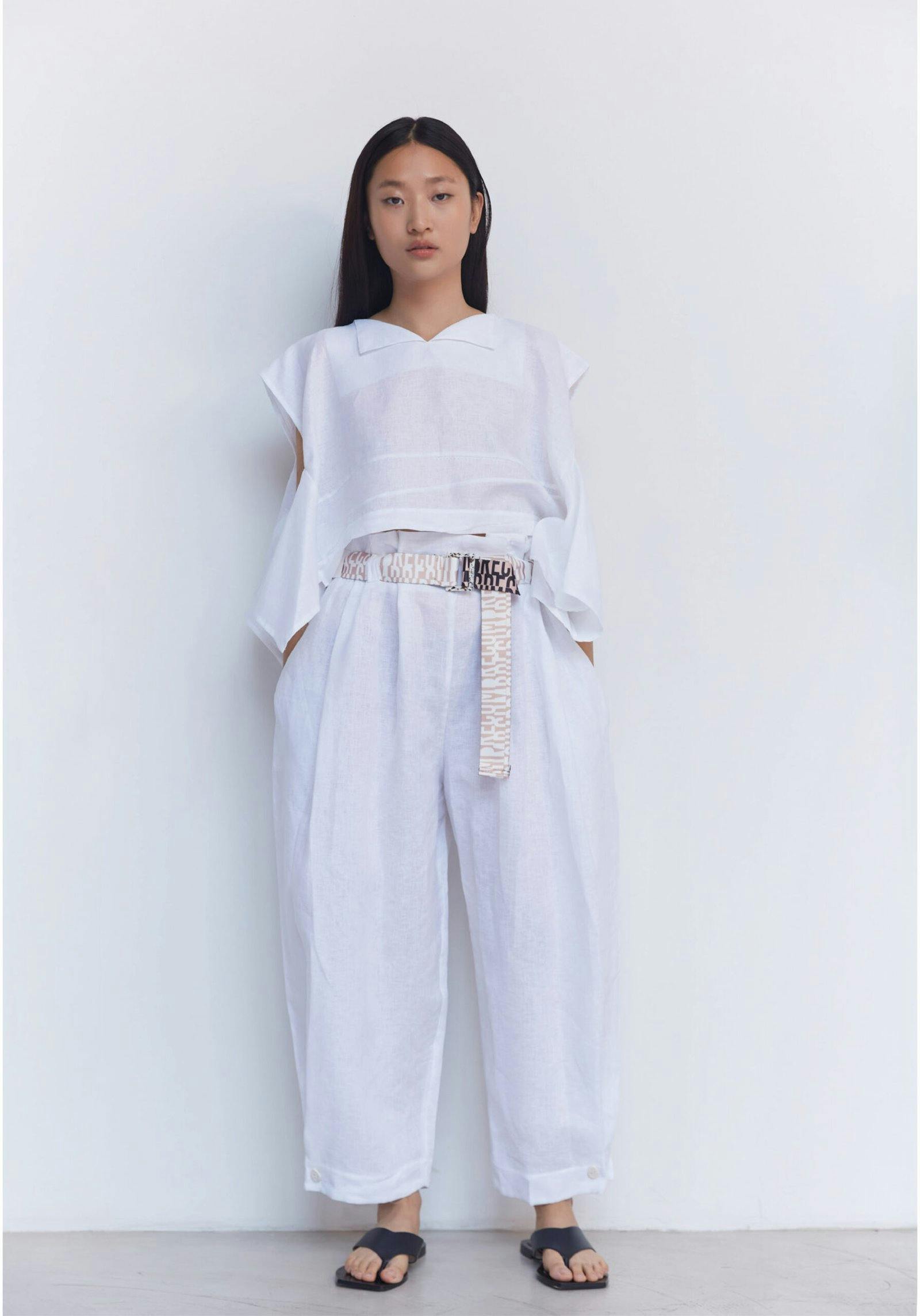 White Pants: Item 005 White, a product by Studio cumbre