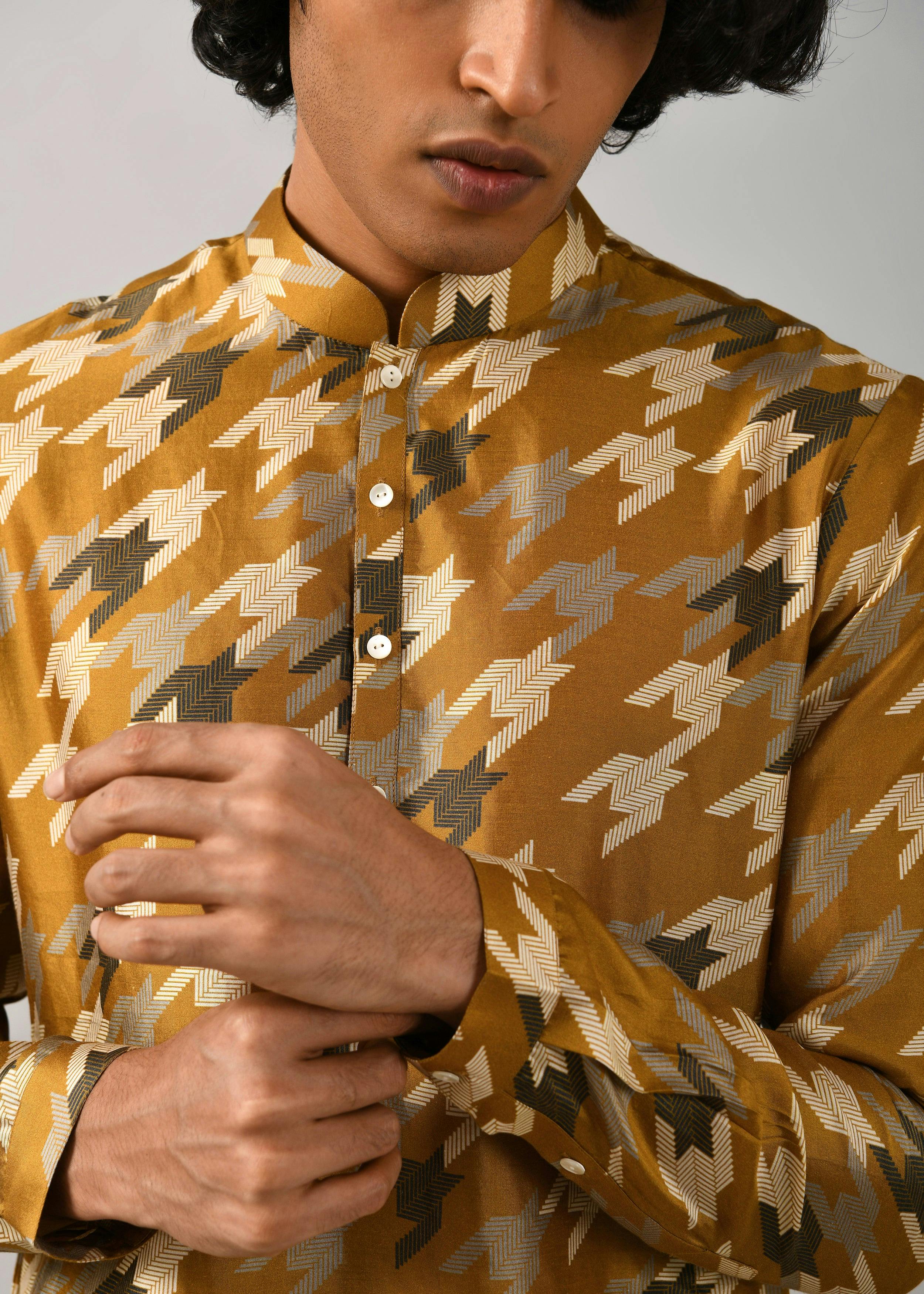 Thumbnail preview #4 for Houndstooth Silk Printed Kurta