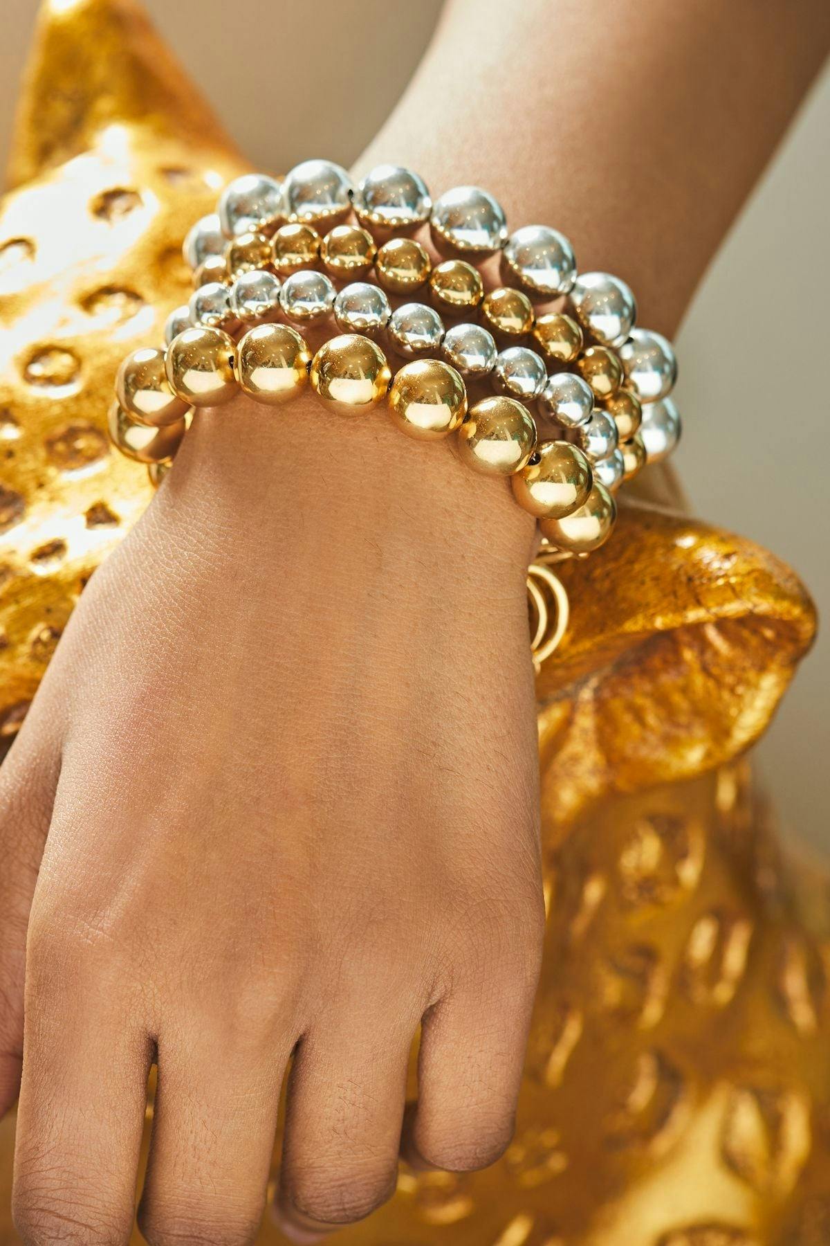 Thumbnail preview #4 for Kriti Sanon Wearing MNSH Audrey Classic Bracelet