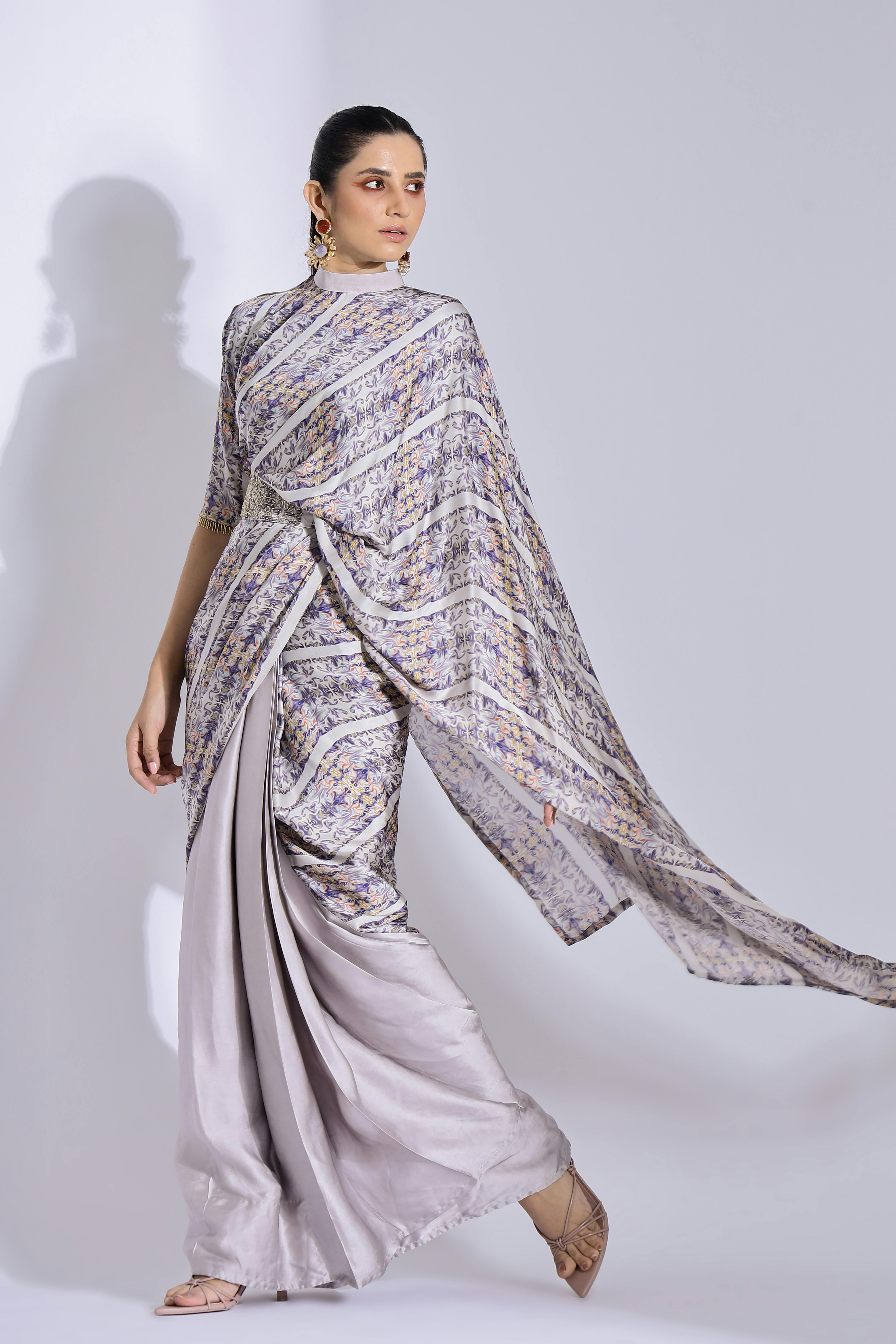 Collar pallu sari , a product by Studio Surbhi
