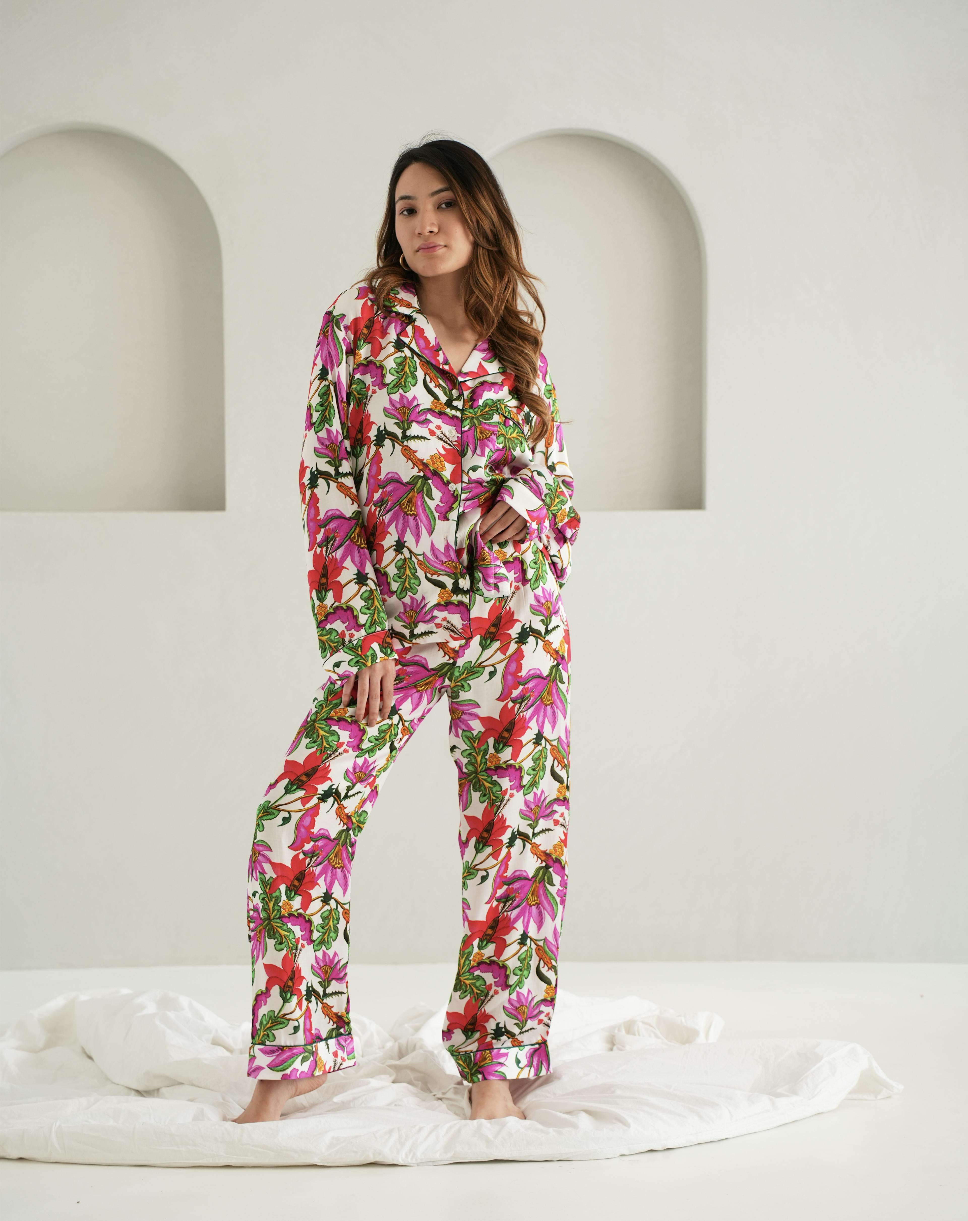 Thumbnail preview #2 for Good In Bed - Vegan Silk Pyjama Set