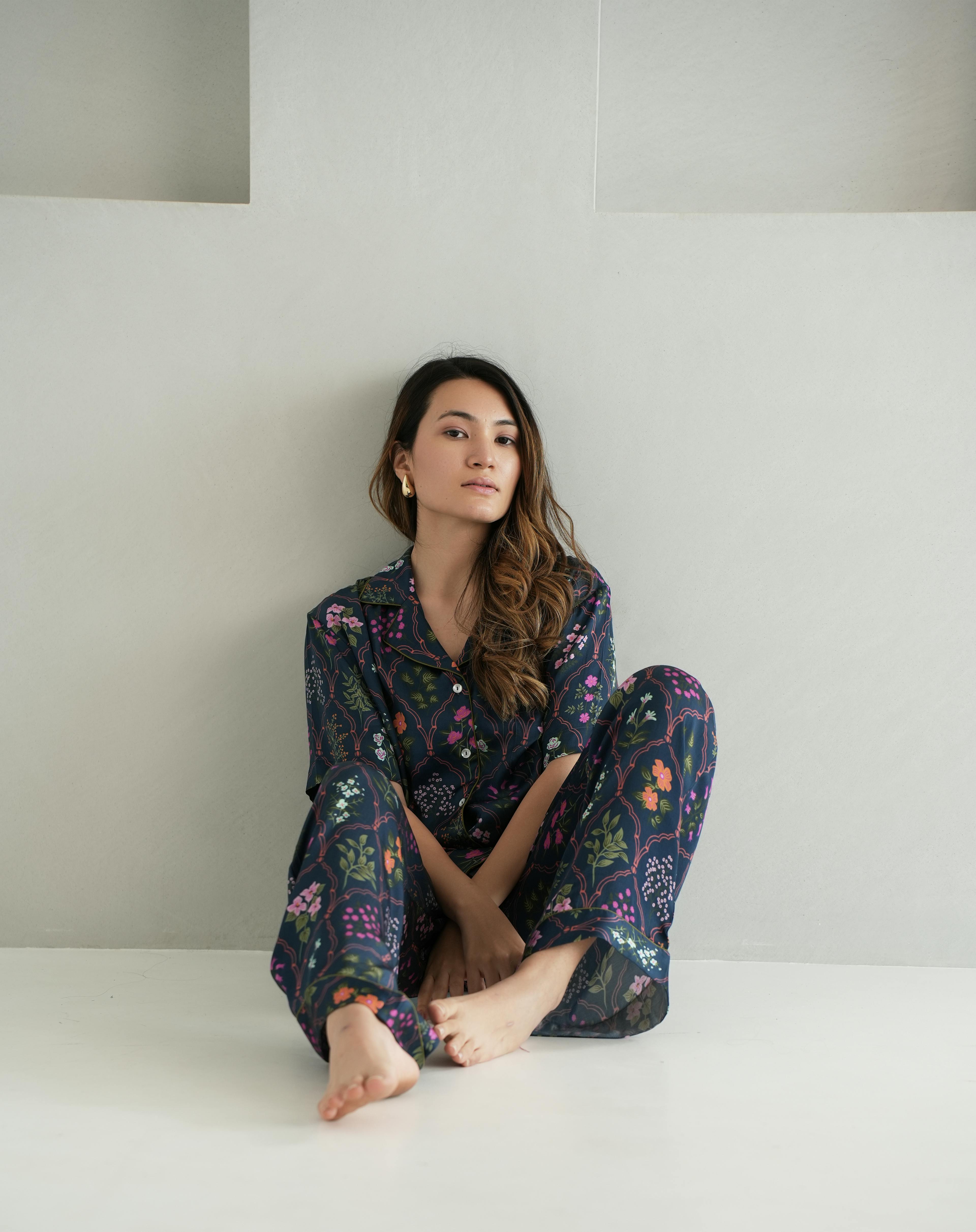 Thumbnail preview #1 for Day Off - Vegan Silk Pyjama Set 