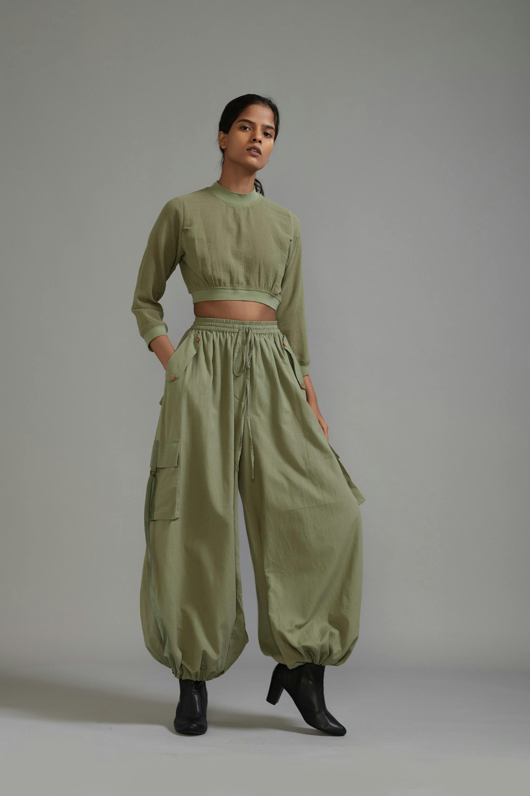 Thumbnail preview #2 for Green Crop Top and Cargo Set 
